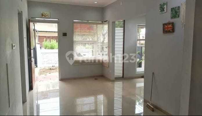 Dijual Rumah di D'amerta Ciganitri 2