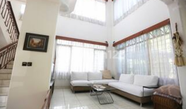 Rumah Mewah Full Furnish dengan Udara Yg Sejuk dan City View Rumah Mewah Full Furnish dengan Udara Yg Sejuk dan City View