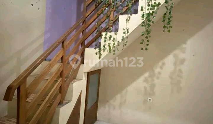 Rumah 2 Lantai di Komplek Arcamanik 2