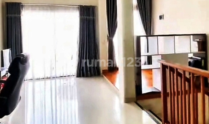 Dijual Cepat Rumah Mewah Spek Hedon Dekat Podomoro Park