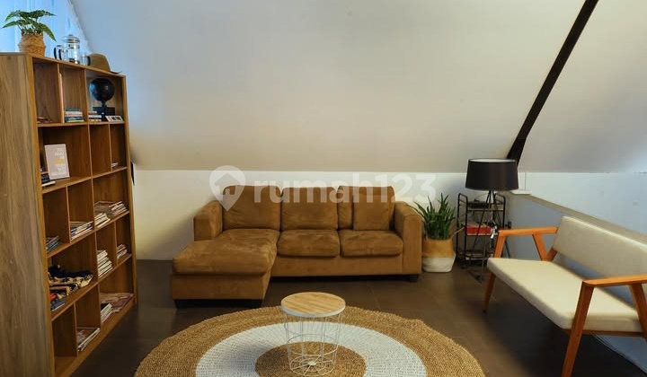 Disewakan Rumah Villa dengan Spot Menarik Full Furnished di Dago