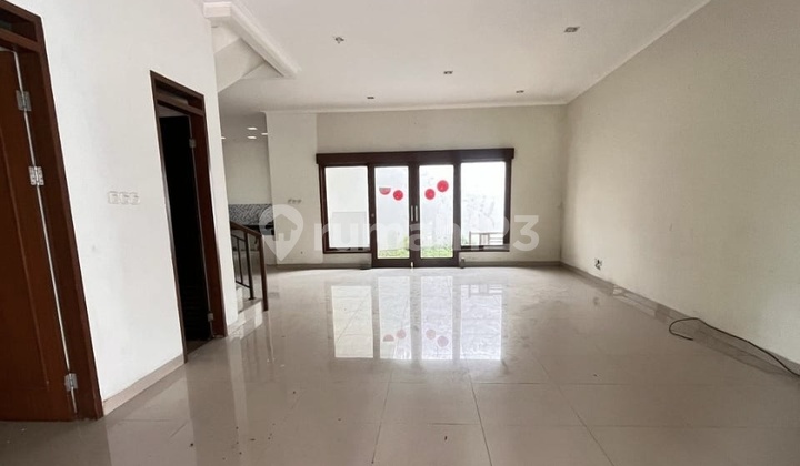 Rumah Modern Mewah Di Pusat Kota Cimahi 2