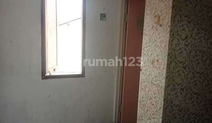 Strategic Boarding House for Sale in City Center Near Campus, Jl. Jamaras. 2