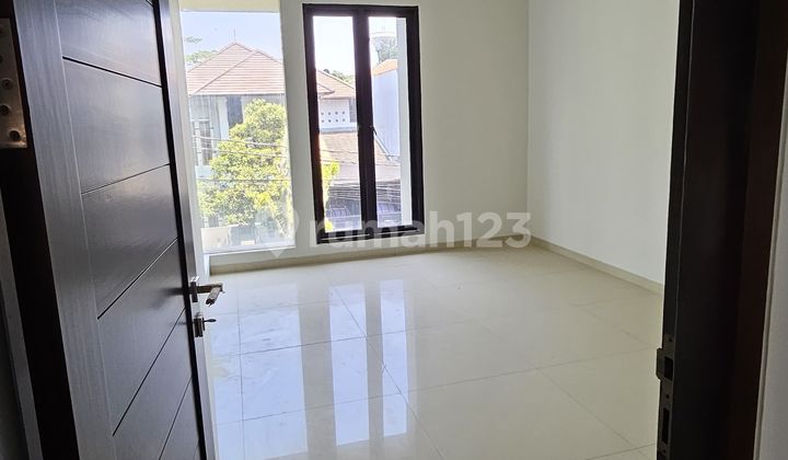 Sell Luxury House Comfortable Environment City Center Batunuggal Complex 2