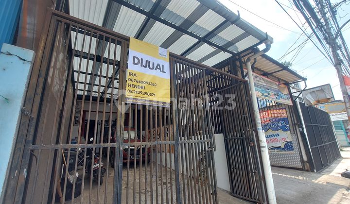 Dijual Ruko 4 Lantai Plus Semi Furnished Bekas Salon & Boutique Di Kedoya Jakarta Barat