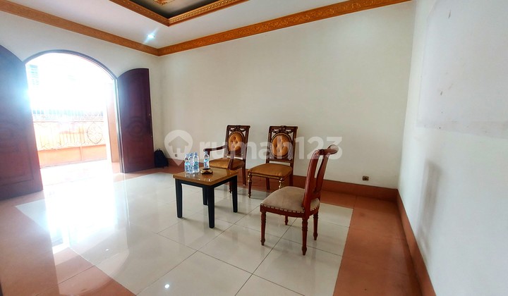 Rumah Bagus dan Luas Lokasi Kebayoran Lama Dekat Gandaria City 2