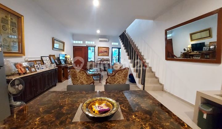 Good Comfortable House Ready to Live in the Depkes Complex, Ciputat