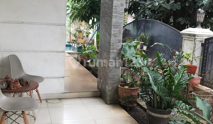 Rumah Besar Siap Huni di Bintaro Sektor 3 2