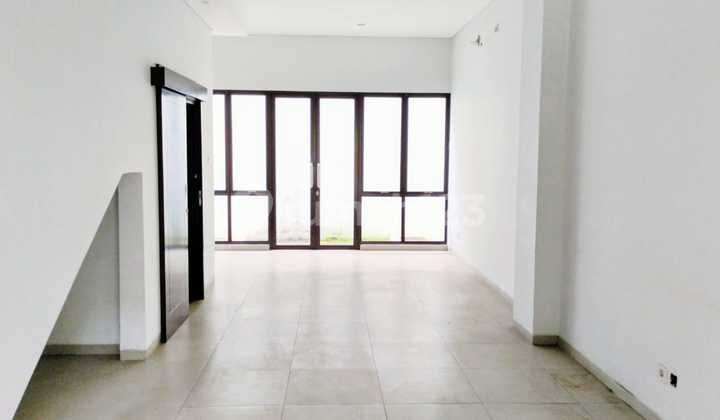 For Sale 3-Storey Shophouse + Rooftop Cirendeu 2