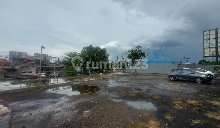 Tanah Pinggir Jalan Raya Cirendeu Ramai dan Potensial Untuk Usaha