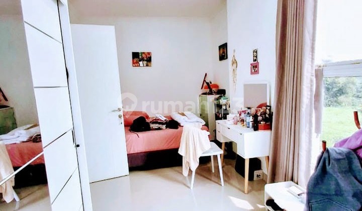 Rumah 3 Lantai Semi Furnished Siap Huni di Modern Hills Pondok Cabe 2