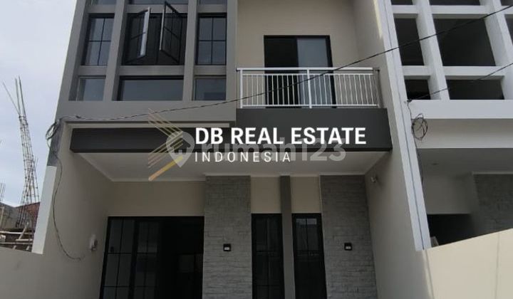 FOR SALE 2 UNITS OF NEW HOUSES (Under Construction) IN KLAMPIS