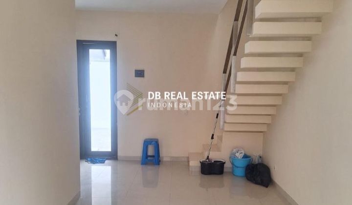 FOR SALE 2-STORY HOUSE IN PANTAI MENTARI 2