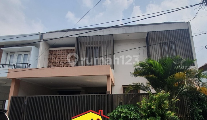 Nice Renovated House in Sector 9 Bintaro Nice Renovated House in Sector 9 Bintaro