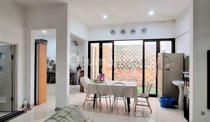 Dijual Rumah di Emerald Bintaro Sektor 9 - Tangsel