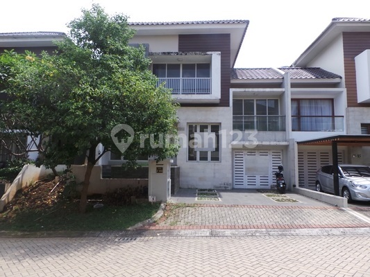 Dijual Rumah di Kebayoran  Bintaro Sektor 7 - TangSel