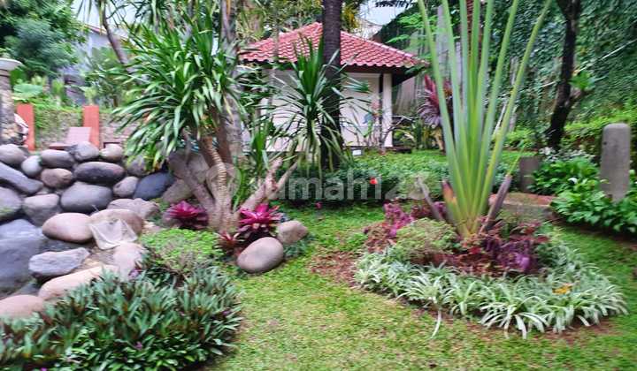 Super Luxury House with Swimming Pool in Bintaro Sector 9-South Tangerang 2