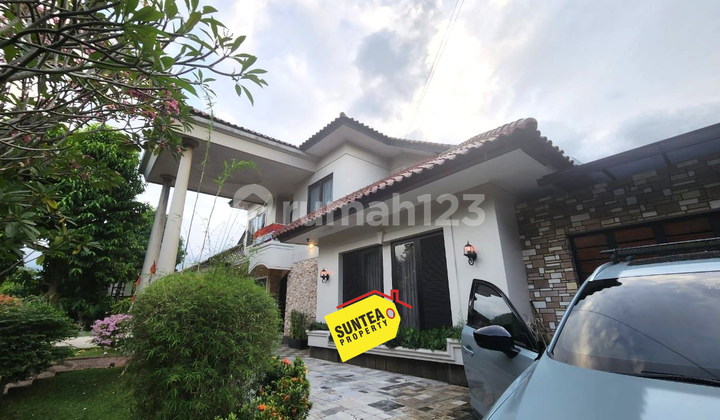 For Sale Luxury House in River Park Bintaro Sector 8 2