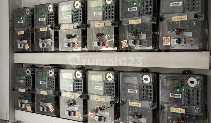 Dijual Kost 12 kamar dan Ruang Usaha Gading Serpong