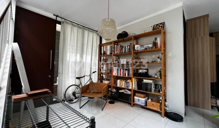 Beautiful House for Sale in Bintaro Discovery Sector 9 - Tangsel