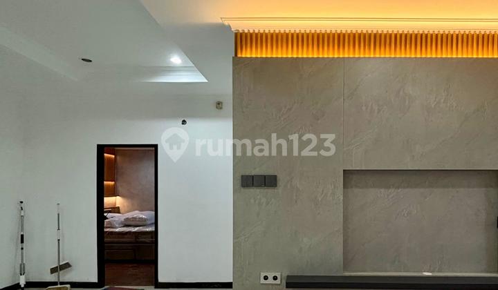 Rumah 1,5 Lantai Sudah Renovasi Lokasi Strategis di Bintaro-Jaksel 2