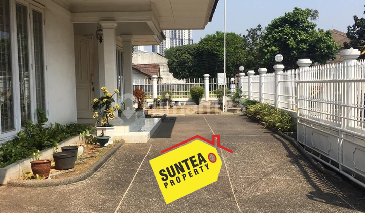 Luxury House for Sale in Pinguin Bintaro Sector 3
