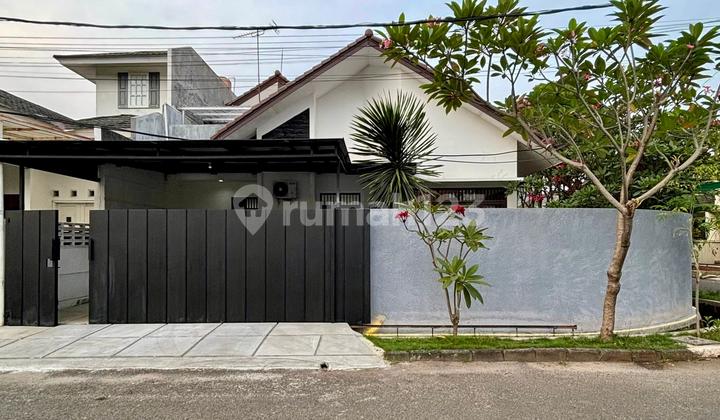 Rumah 1,5 Lantai Sudah Renovasi Lokasi Strategis di Bintaro-Jaksel