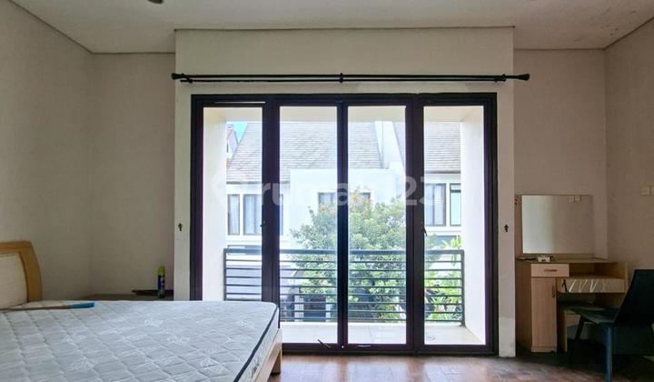2.5-Story House Inside One Gate Cluster on Jl.rc Veteran-Bintaro 2