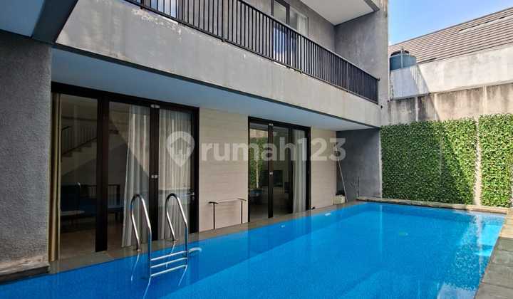 Rumah Modern 4 Lt Dalam Mini Townhouse di Ampera Kemang Jaksel