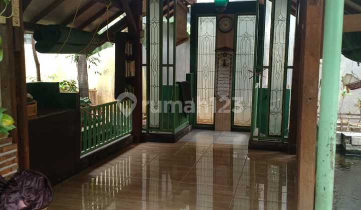 Punya Musholla Sendiri! Rmh Besar di Kepondang Bintaro Ini Bikin Jatuh Hati