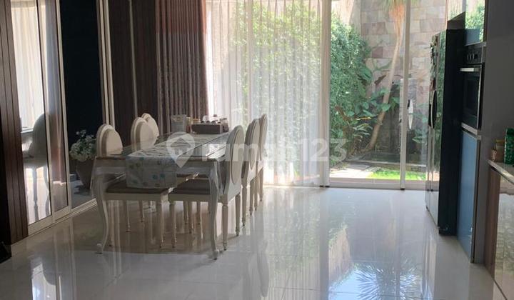 Dijual Rumah di Kebayoran  Bintaro Sektor 7 - TangSel