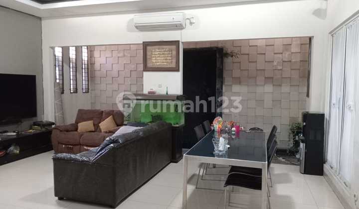 Dijual Rumah di Kebayoran  Bintaro Sektor 7 - TangSel