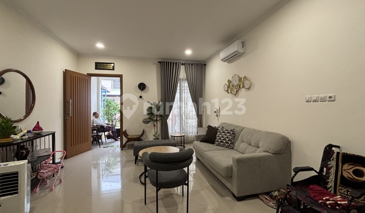 Dijual Rumah Dekat Tol Bintaro Tangerang Selatan