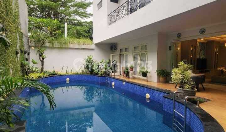 Jadikan Rumah Mewah ini Milik Anda! Lokasi di Jakarta Selatan Jadikan Rumah Mewah ini Milik Anda! Lokasi di Jakarta Selatan