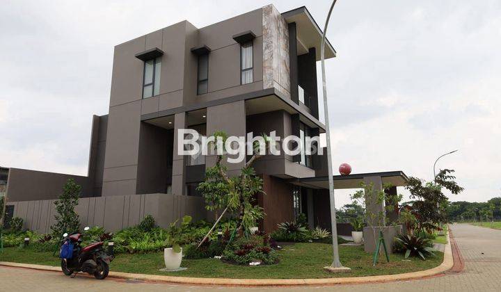 RUMAH MEWAH DI DEPAN LIVING WORLD KOTA WISATA CIBUBUR 1