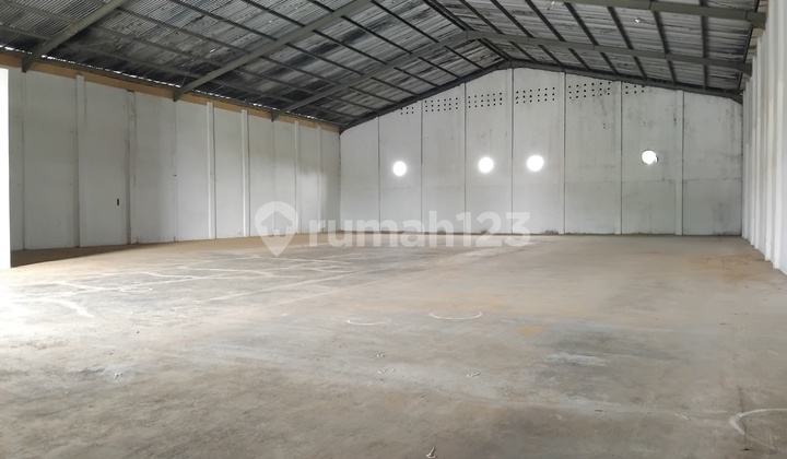 Warehouse for Rent Near Highway