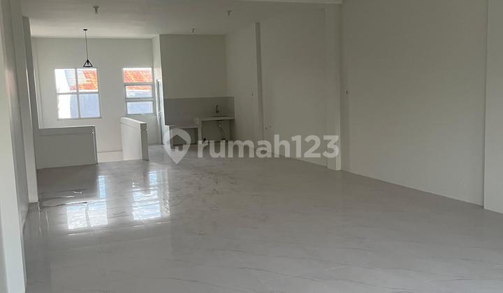 For Rent: Ready-to-Use Shop House in the City Center 2