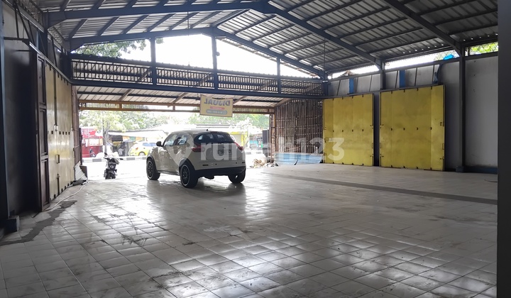 Dijual Ruang Usaha Siap Huni