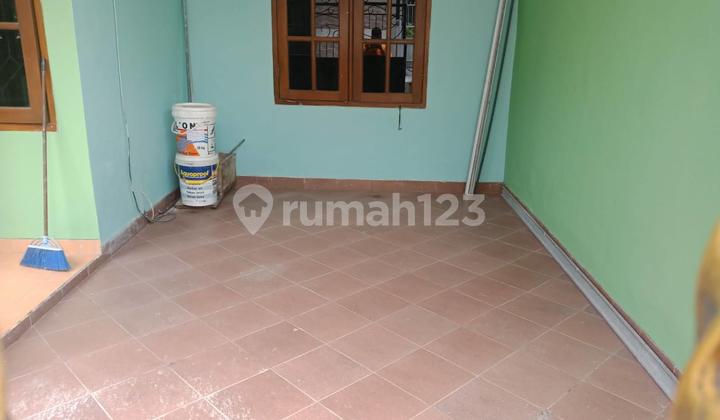 Rumah Minimalis Bagus Mulyosari Surabaya  2