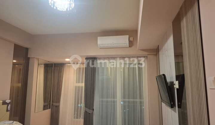 Amor Pakuwon City Mall Apartment 1 BR Minimalist City View 2