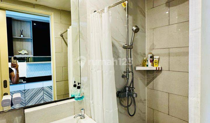 Disewakan Apartemen Studio Terbaik Letak dan Fasilitasnya di Amor, Pakuwon City  2