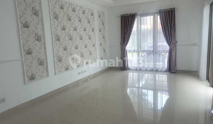 For Sale Semi-Furnished 2-Storey Move-in Ready House in Luxmore BSD Green Wich 2