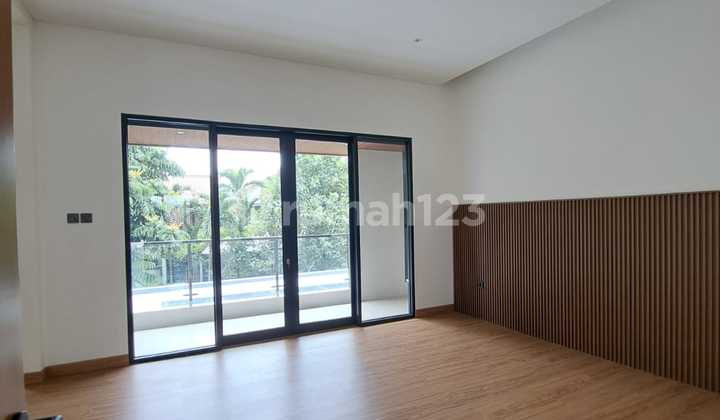 Rumah Model Kontemporer Modern Di Kencana Loka Bsd 2