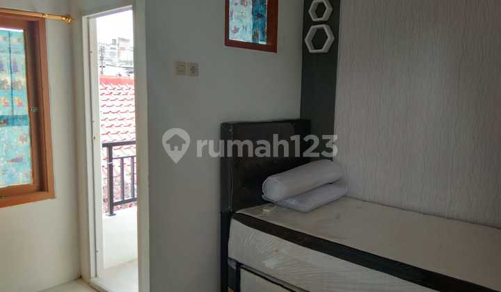 TURUN HARGA... Rumah Kontrakan dan Kos2an VILATAMA, Sangat Strategis di Jakarta Selatan, di Pusat Perkantoran dan Universitas