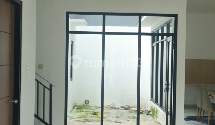 Dijual Rumah 2 Lantai Siap Huni di BSD Nusaloka Tangerang 2