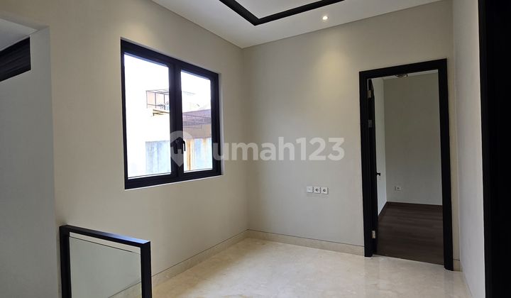 Rumah Bagus Hoek Badan Siap AJB BSD Foresta Giardina, Tangerang 2