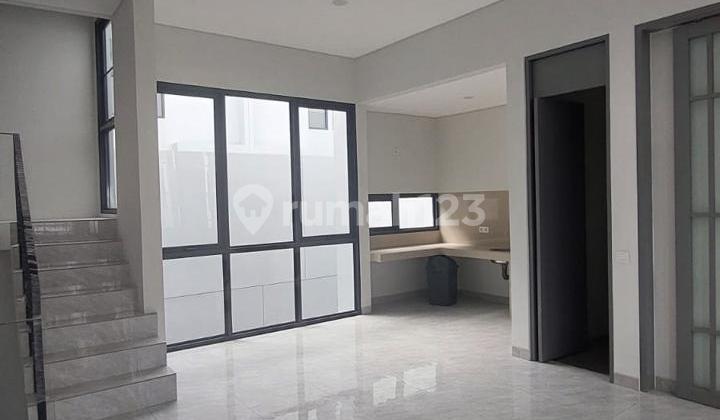 Dijual Rumah 3 Lantai Semi Furnished di Aether Greenwich, BSD Posisi Hoek 2