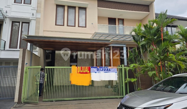 Rumah Bagus Furnished ada Pool di Sektor 1D-Gading Serpong, Tangerang 1