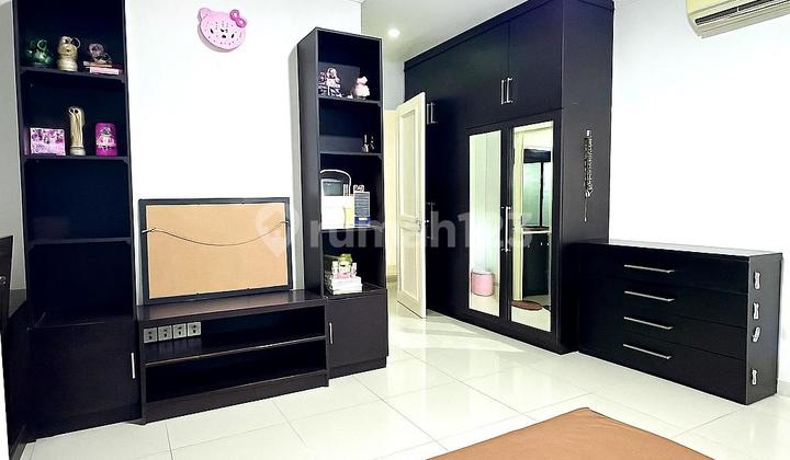 For Sale House in Nusaloka Bsd Hook Full Furnished 2