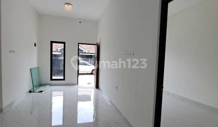 Dijual Rumah Baru 2 Lantai Bonus Kompor di Kencana Loka Bsd 2